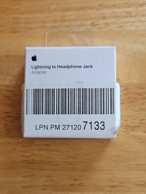 Apple Lightning to 3.5mm Headphone Adapter - White